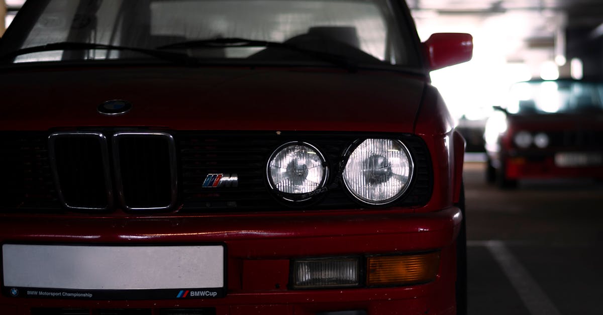 découvrez l'univers des youngtimers : voitures classiques des années 80 et 90, alliant charme rétro et performances modernes pour les passionnés d'automobiles.