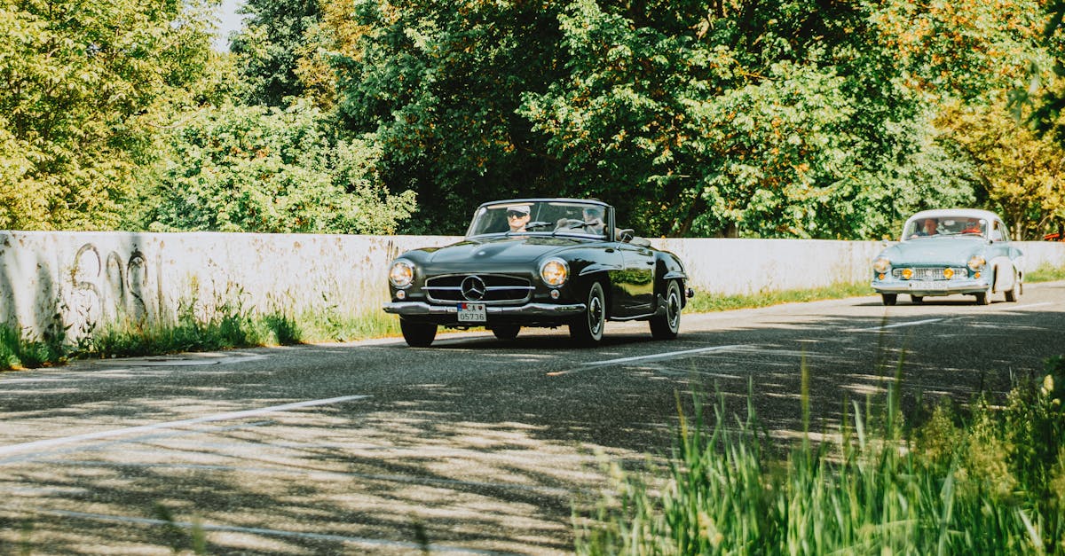 découvrez l'univers des youngtimers : voitures anciennes des années 80 et 90 alliant style vintage et performances modernes pour les passionnés d'automobile.