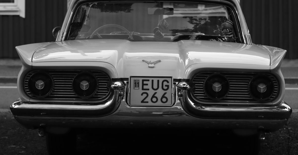 découvrez l'évolution de la ford thunderbird, une icône automobile mêlant design classique et innovations modernes pour une expérience de conduite unique.